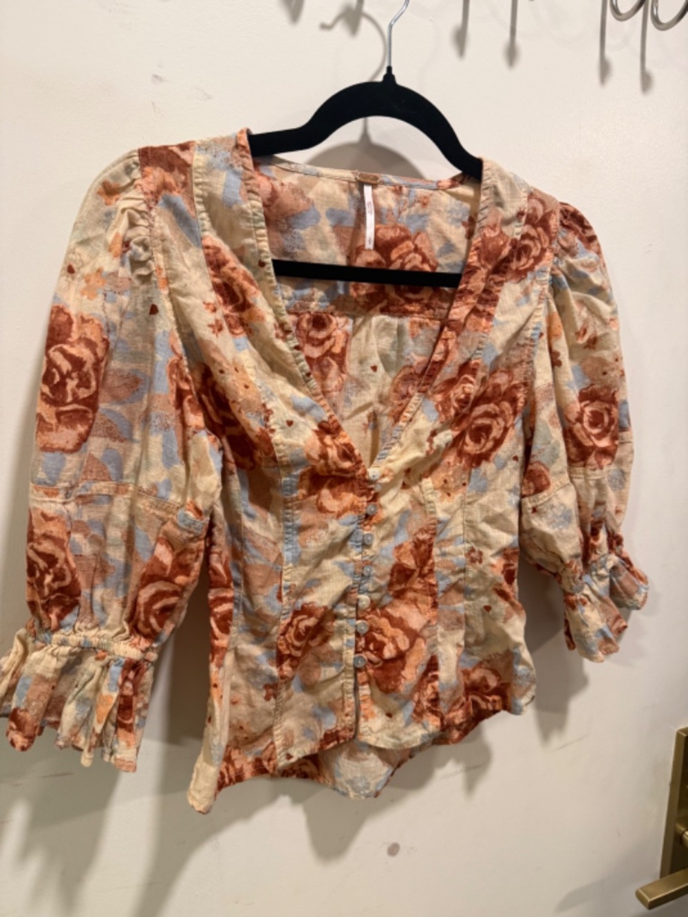 Free People | Three Quarter Puff Sleeve Floral Blouse w/ Button Accents | Small - Picture 2 of 5